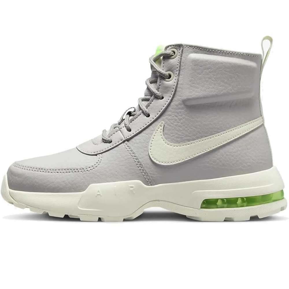 Nike Air Max Goaterra 2.0 Big Kids' All Weather Boots 4.5Y gently used. Gray